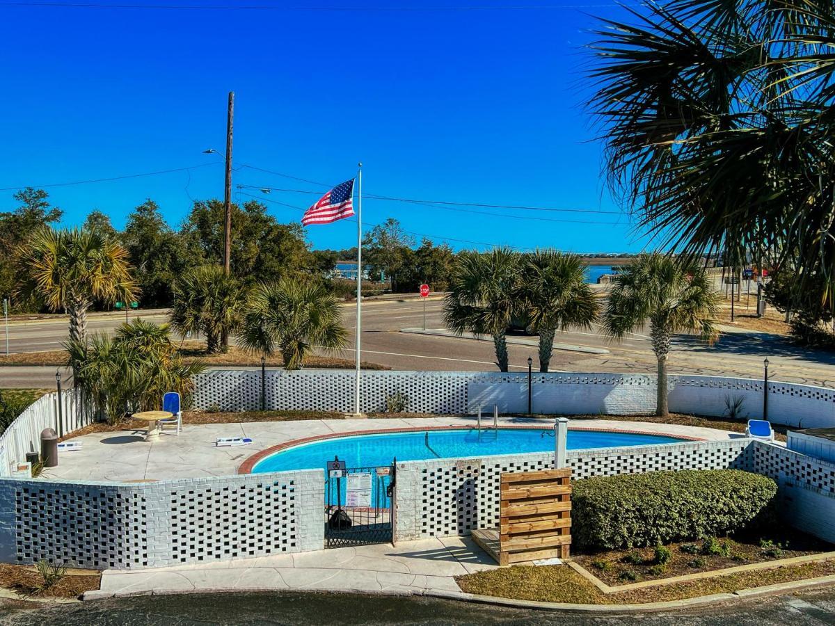Waterway View Studio 2 W/ Pool, 1 Mile To Wrightsville Beach Wilmington Exterior foto